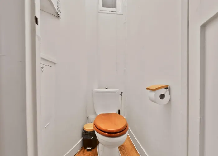 Quartier Champ De Mars Free Netflix * París